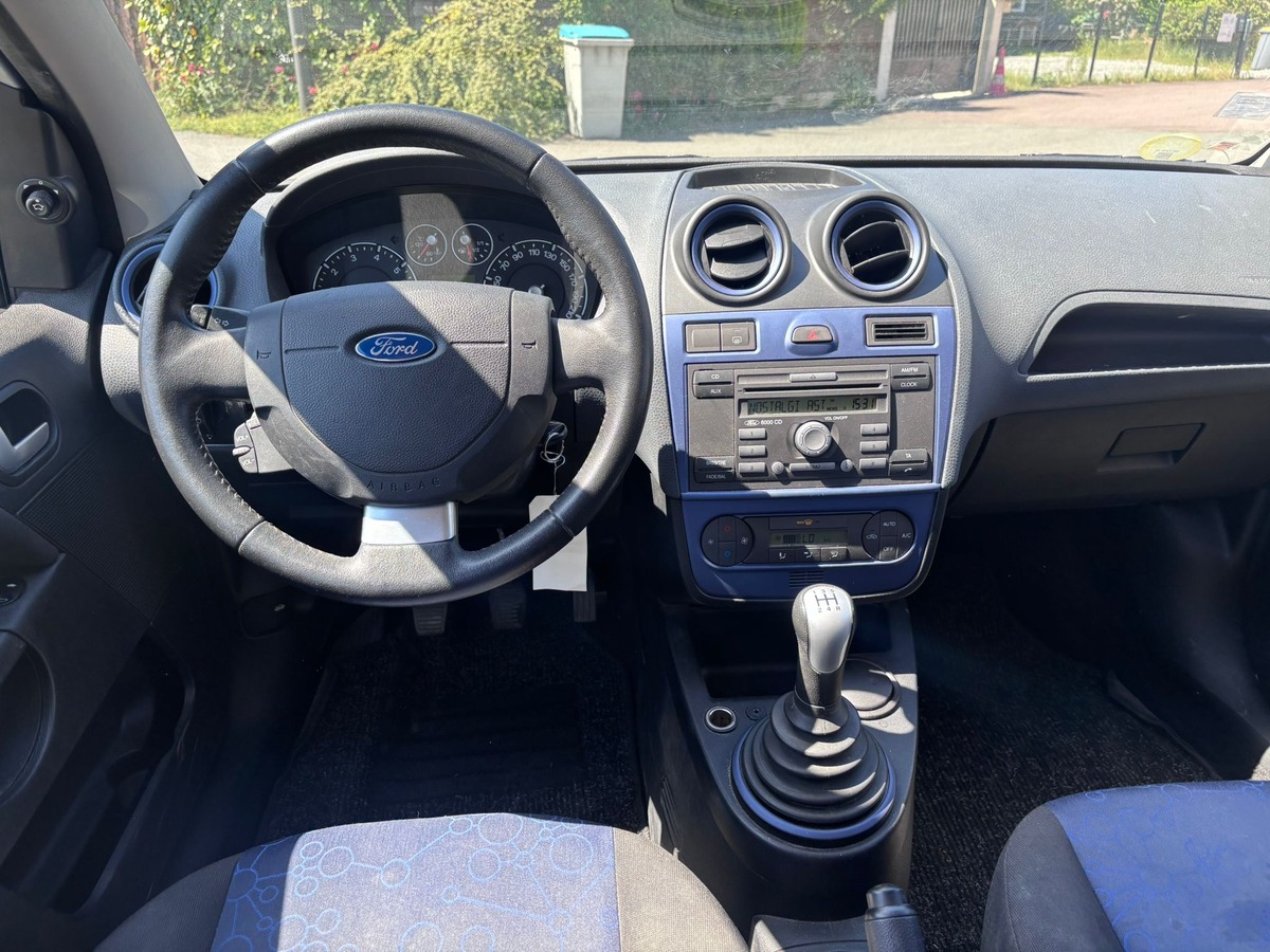 Ford Fiesta V 1.25 60 TREND 5P - Révisée - Garantie