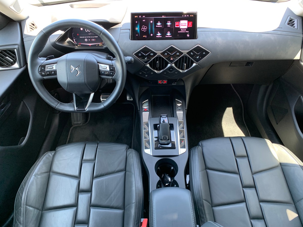 DS DS 3 130 | Crossback | Opéra | Caméra recul | GPS | Siéges chauffants | Avertisseur angles morts