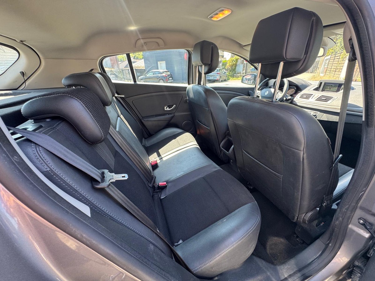RENAULT Megane 3 2.0 i 16V CVT-BVA 140 Privilège - boite automatique - Garantie