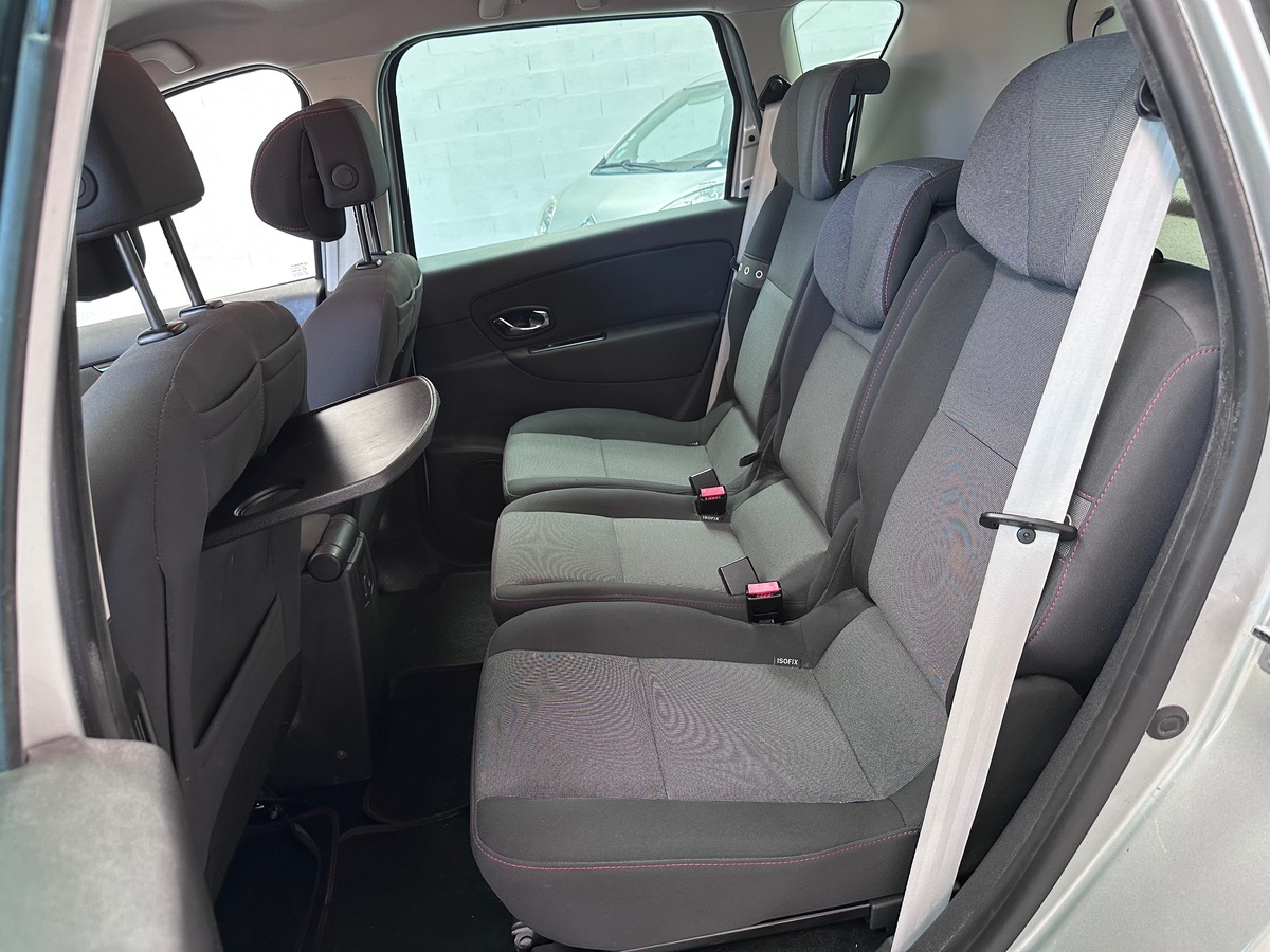 RENAULT Scenic III (3) 1.5 DCI 110 BOSE EDC