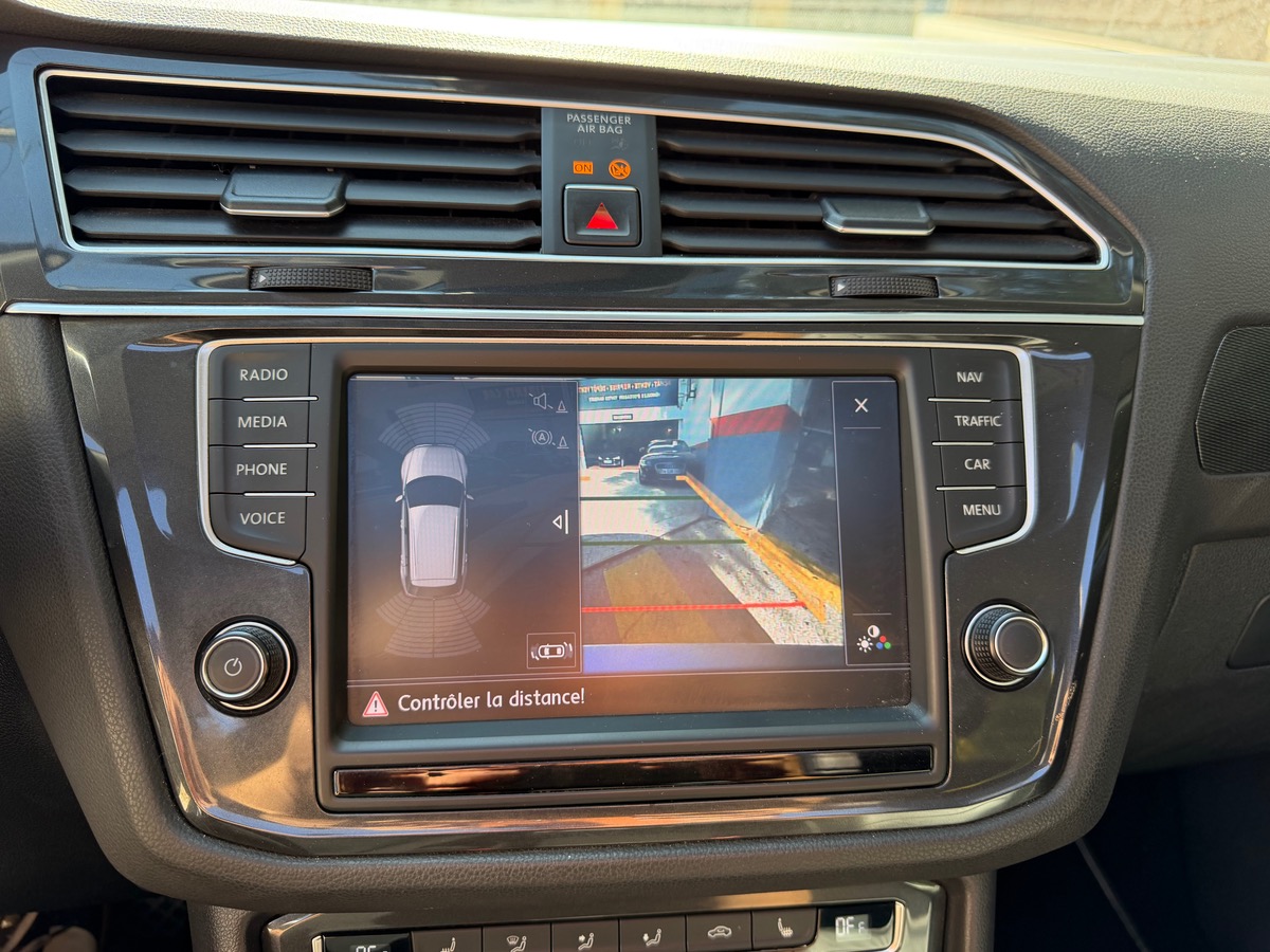 Volkswagen Tiguan 1.4 TSI 150 CV / Carat / Toit Ouvrant / Caméra /Virtual/  Voyant SOS
