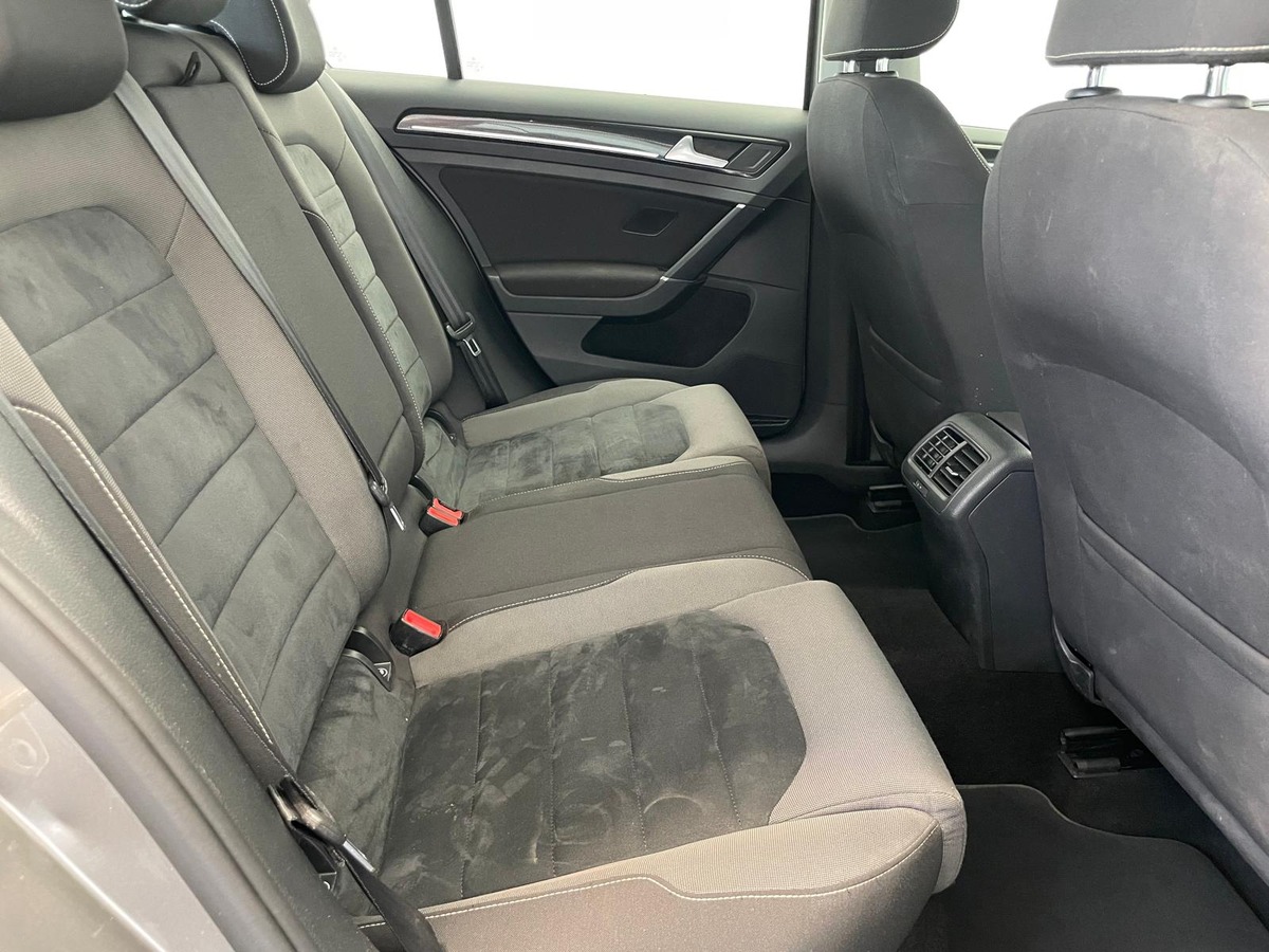 Volkswagen Golf 1.6 TDI  110  CARAT