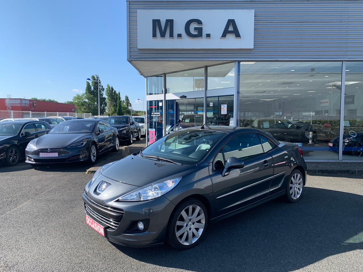 Peugeot 207 CC 110 ch | FELINE | GPS |  Bluetooth | Régulateur vitesse | Radar recul | Sièges sport