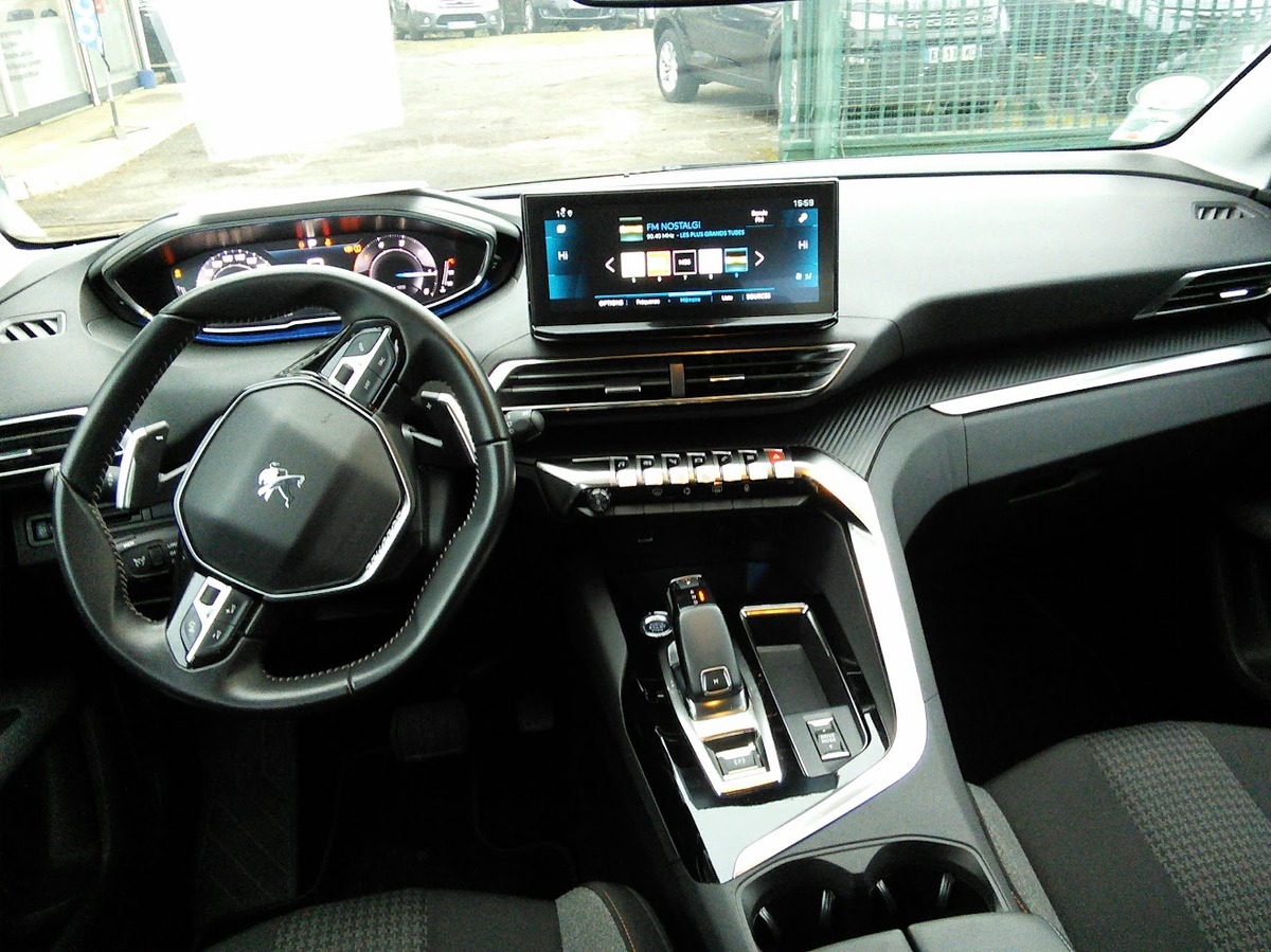 Peugeot 5008 1.5 BleuHDI EAT8 130 ACTIVE PACK 7 PLACES - Première main