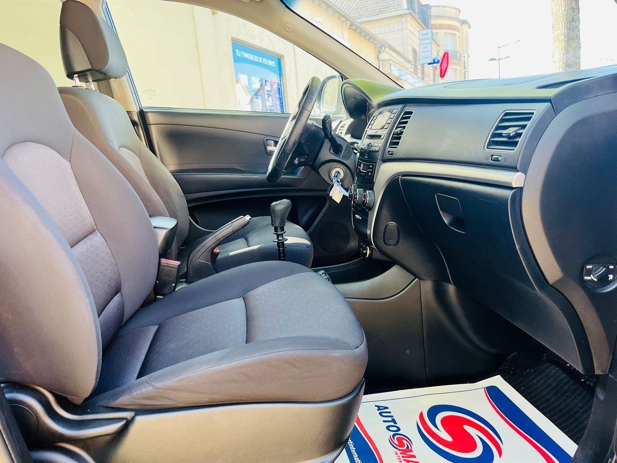 Ssangyong Korando - Confort - Awd 4x4 - 2.0 xdi 175cv BVM6 - 2ème Main - 4xCb - Reprises