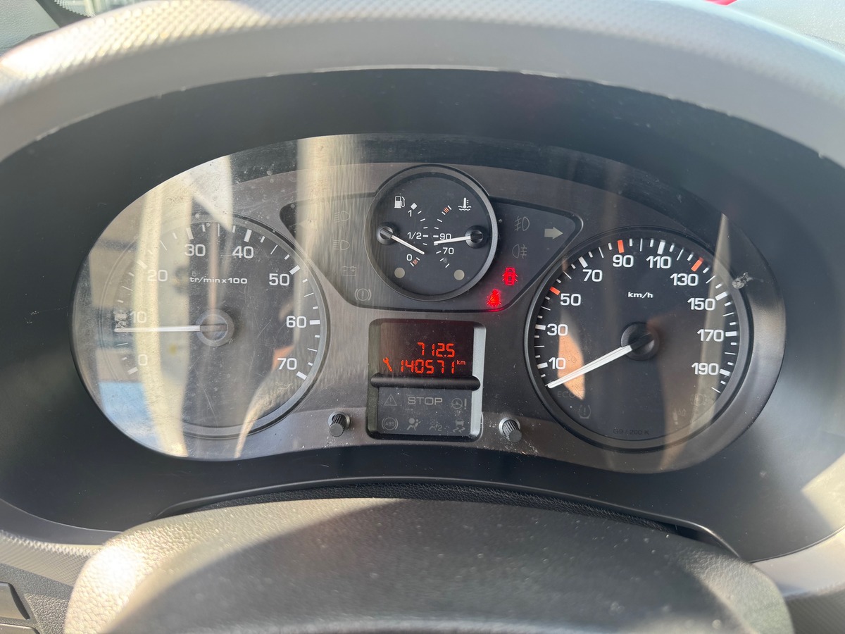 Citroën Berlingo 1.6 BHDI 100CH CLUB / PRIX HORS TAXE