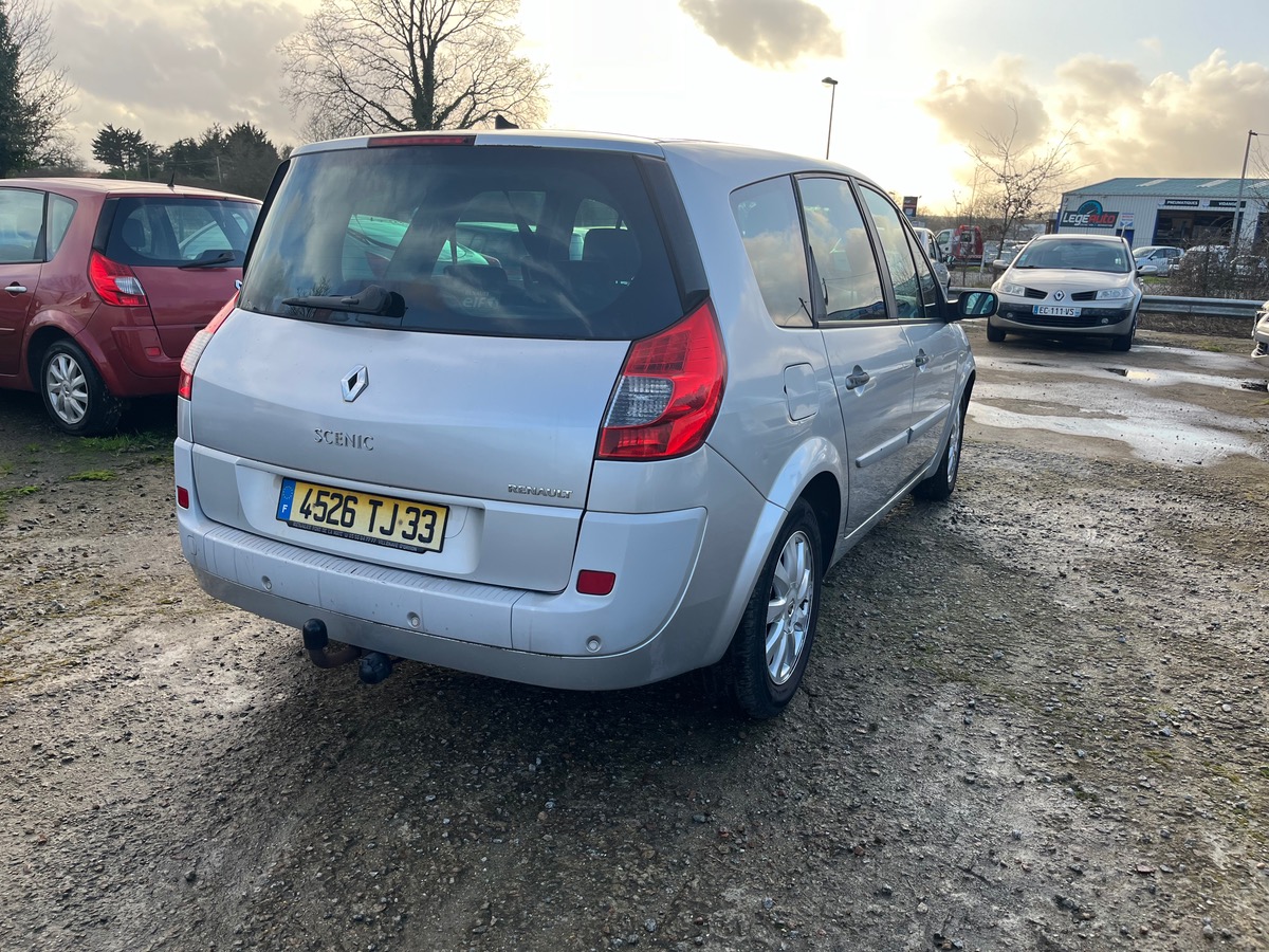 RENAULT Grand Scenic 2.0  dci
