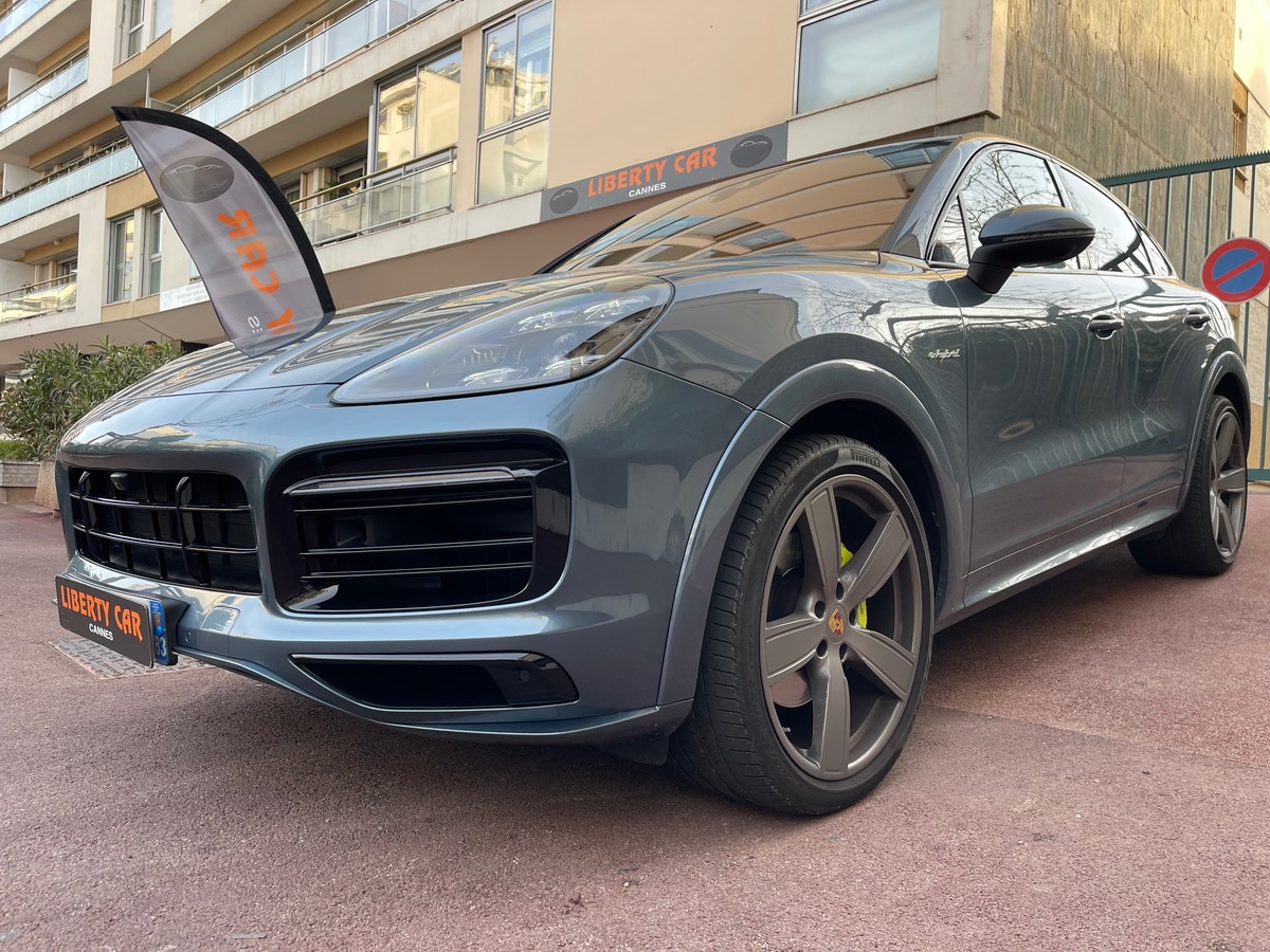Porsche Cayenne E hybrid  V6 461 CV / VF/ Echappement Sport / Son Bose/ Attelage / Full Options