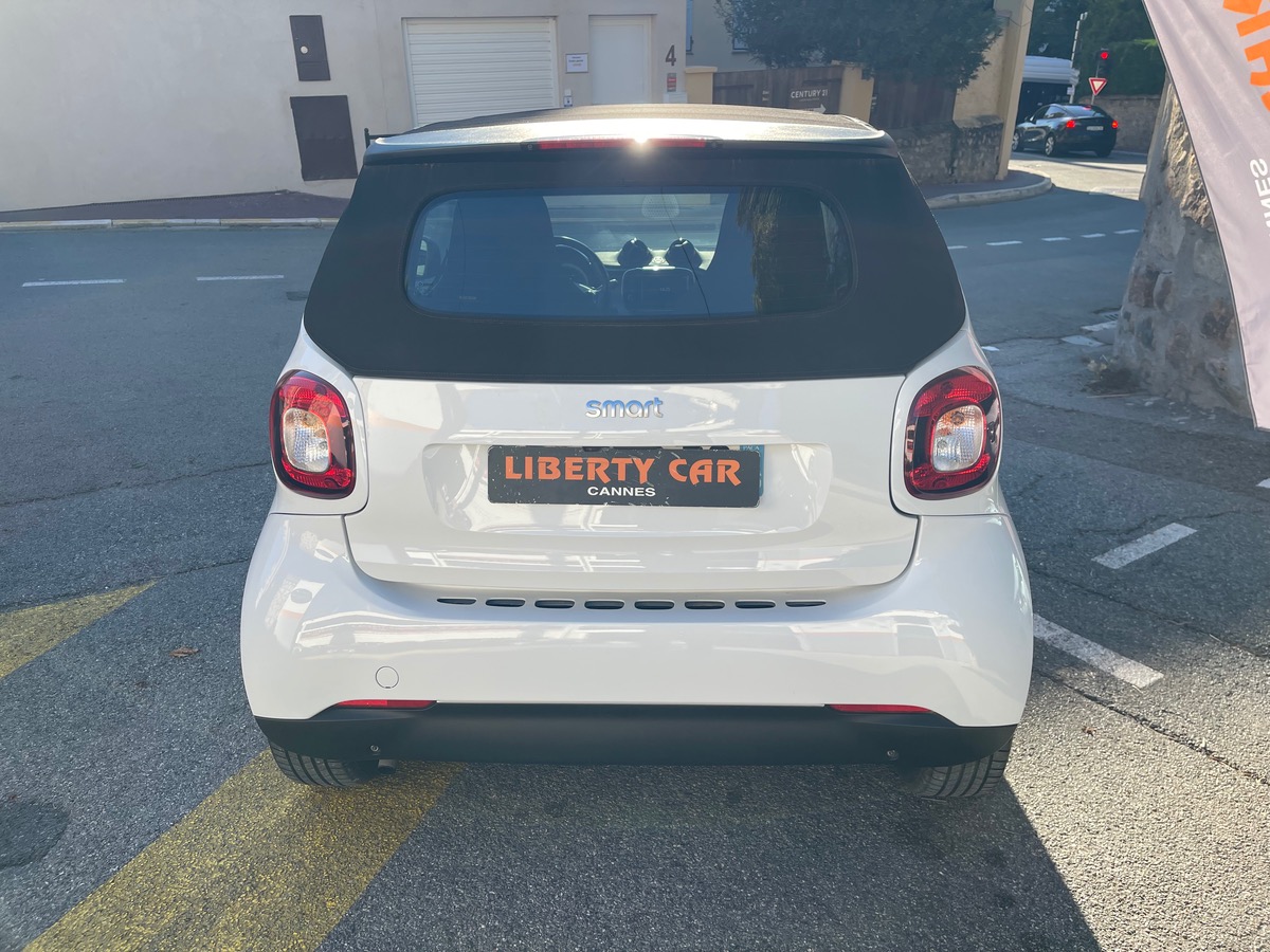 Smart FORTWO Cabriolet 90 CV / Caméra de recul / GPS / Jantes / KM Réel