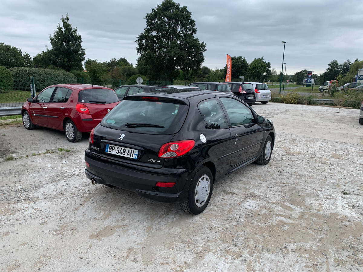 Peugeot 206 + 1.4i 93032KM