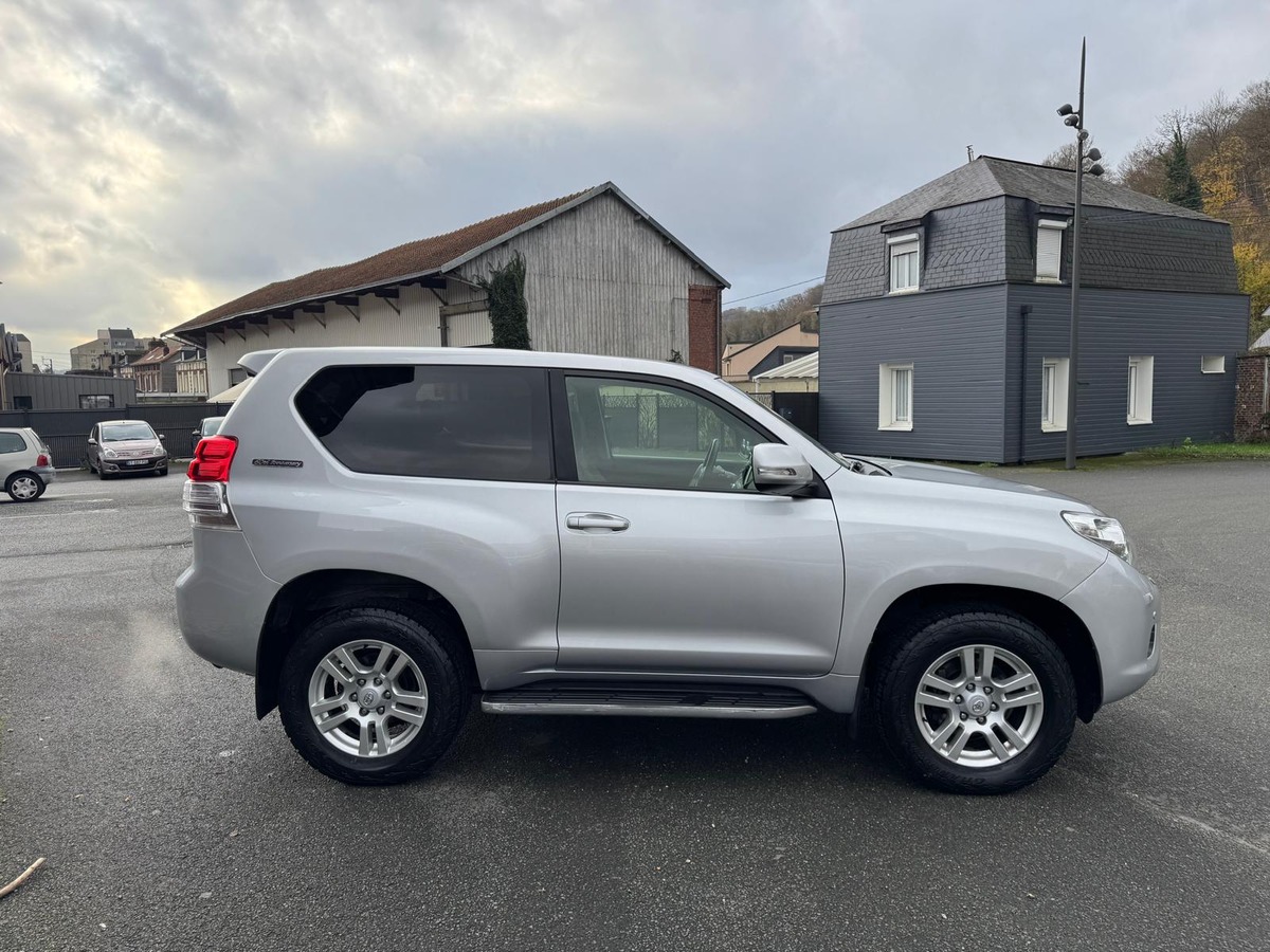 Toyota Land Cruiser 3.0 D-4D 190 cv (KDJ) 3 Portes - 60TH anniversaire