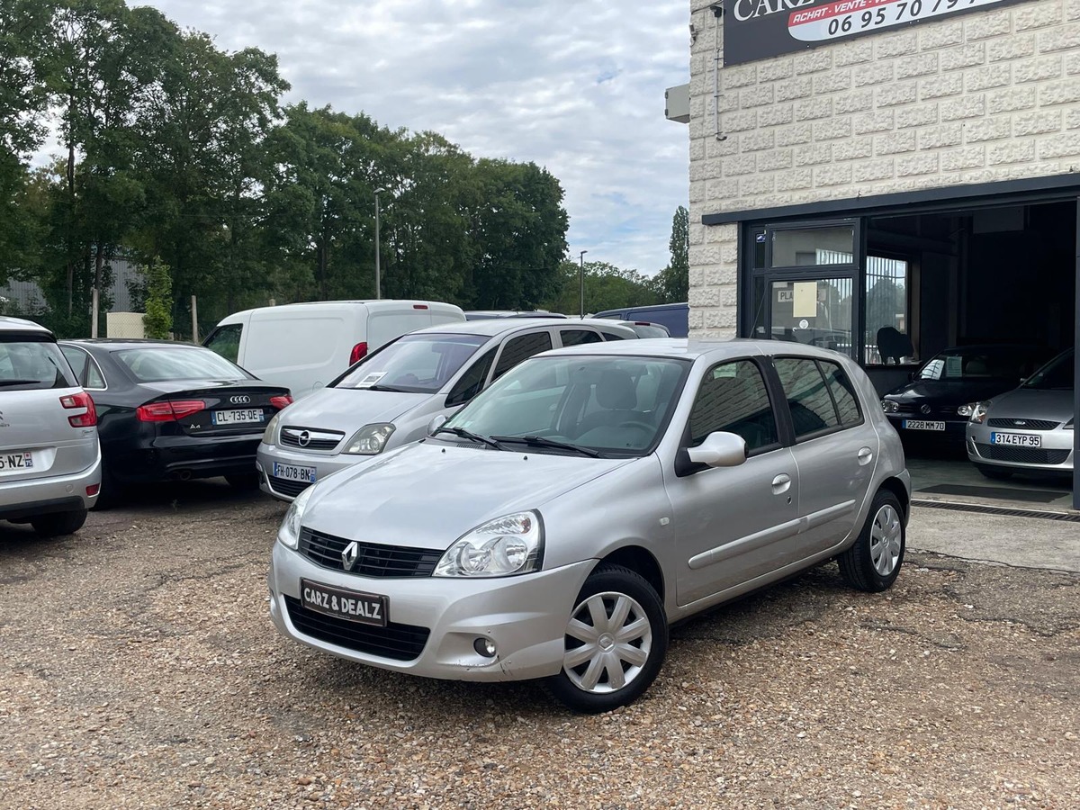 RENAULT Clio II