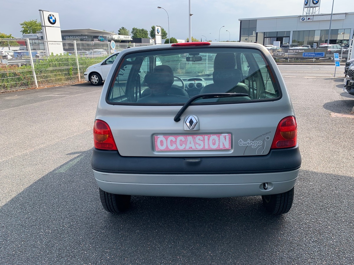 RENAULT Twingo 75 chevaux | Climatisation | Vitres électriques | Roue de secours | Radio CD