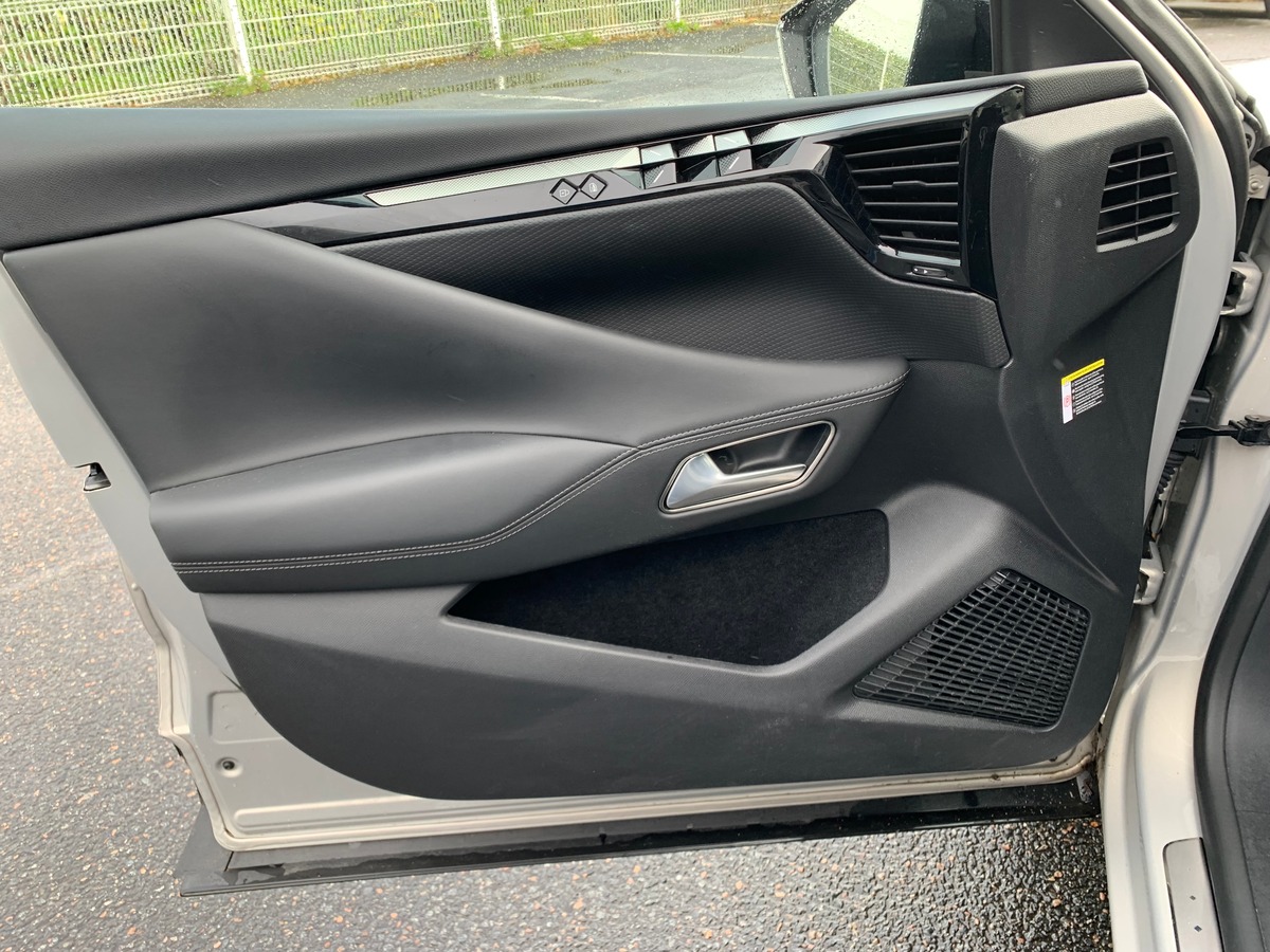 Citroën DS4 225 | Rivoli | Caméra 360° | Apple car Play | Régulateur de vitesse adaptatif | Attelage