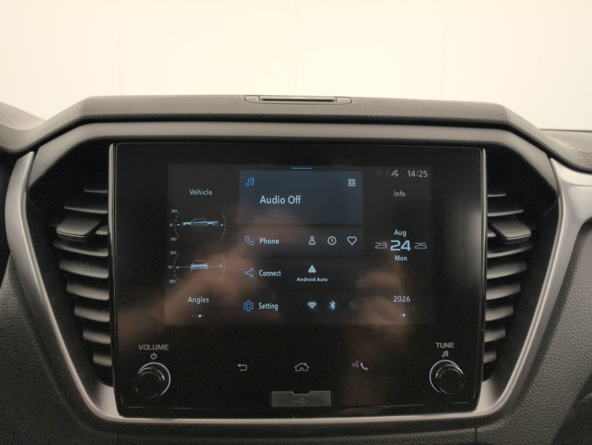 Isuzu D-max 163 ch | CREW CABINE A T EVOLUTION 4 places | Caméra de recul | Sièges avant chauffants