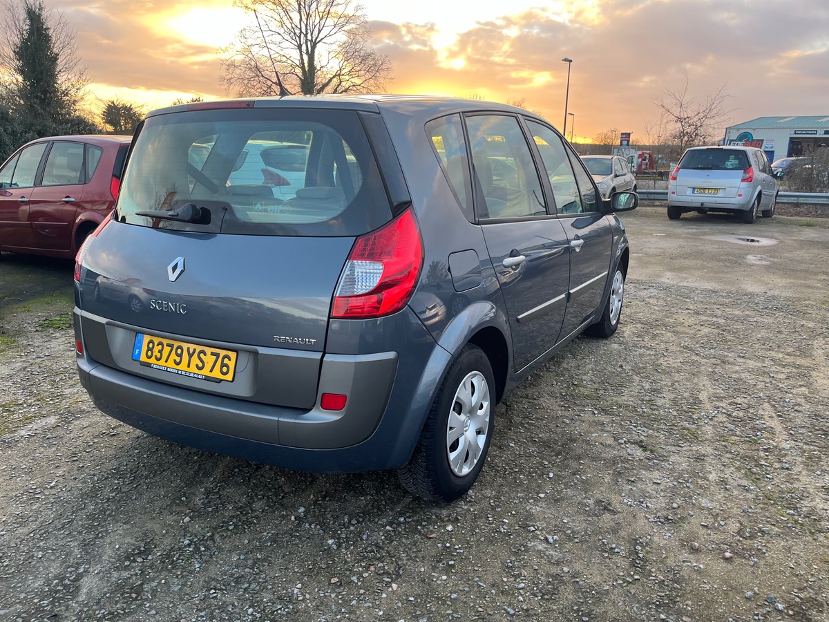RENAULT Scenic 1.5 dci 105 79048 km