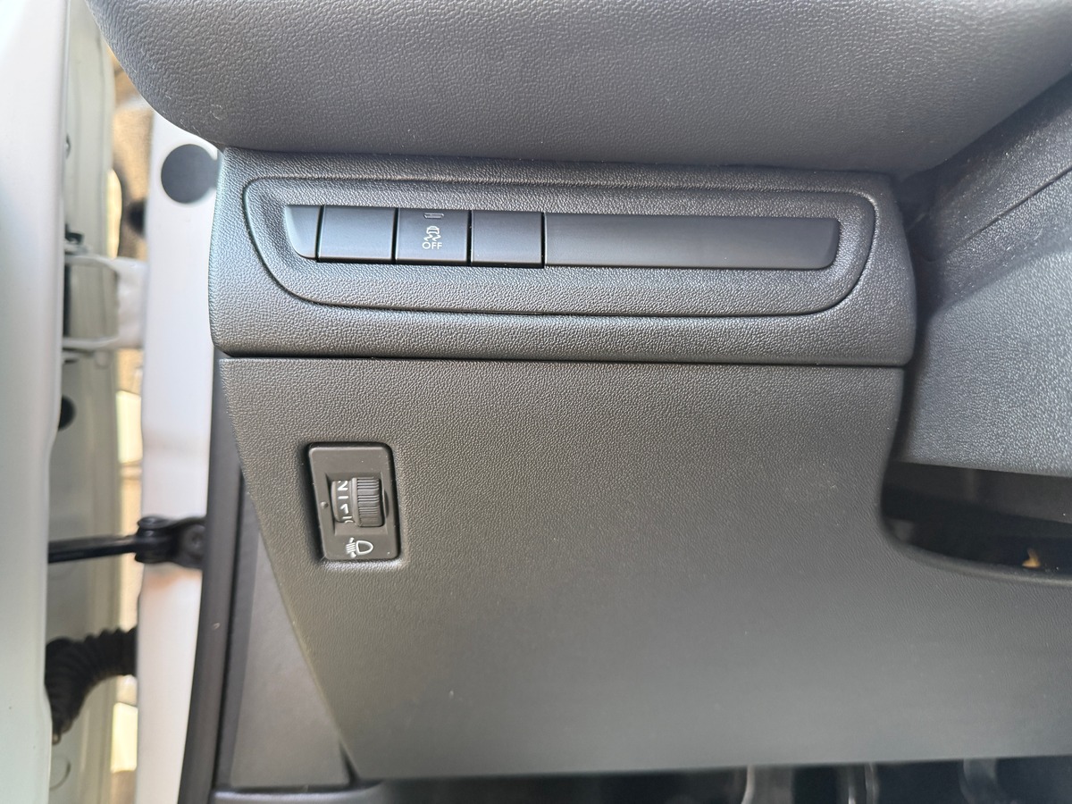 Peugeot 208 AFFAIRE 1.6 BLUEHDI 100 PACK CLIM NAV - TVA RÉCUPÉRABLE