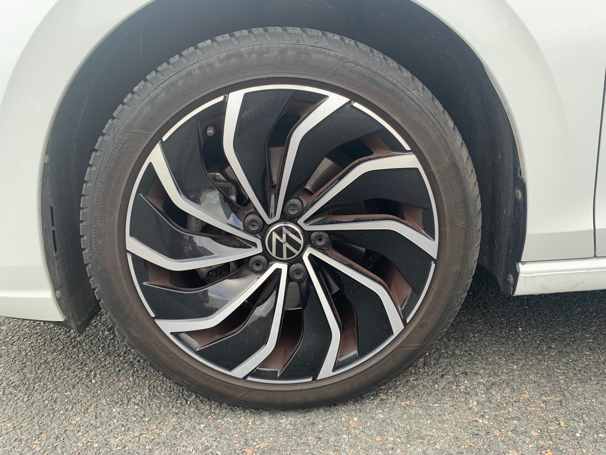 Volkswagen GOLF 8 130 ch | Stage 1 Ethanol | Apple car Play | Radar avant arriére | Siéges chauffant