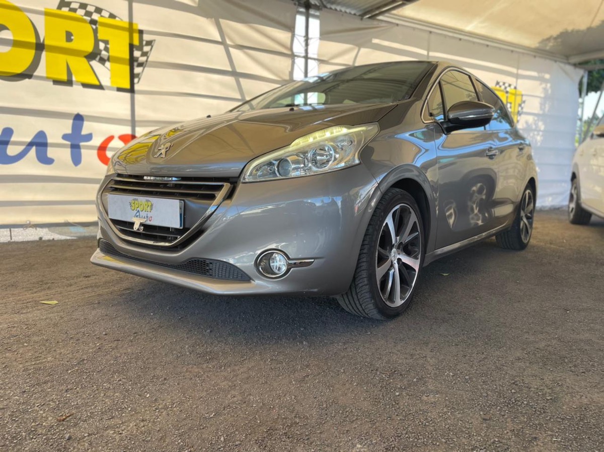 Peugeot 208 1.6 vti 120