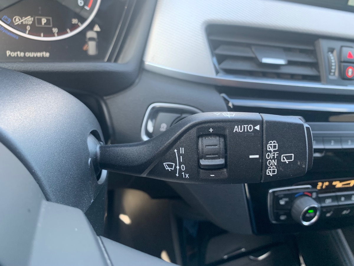 Bmw X1 X DRIVE | GPS Cartographique | Sellerie Tissu/Alcantara | Radar de stationnement AR.