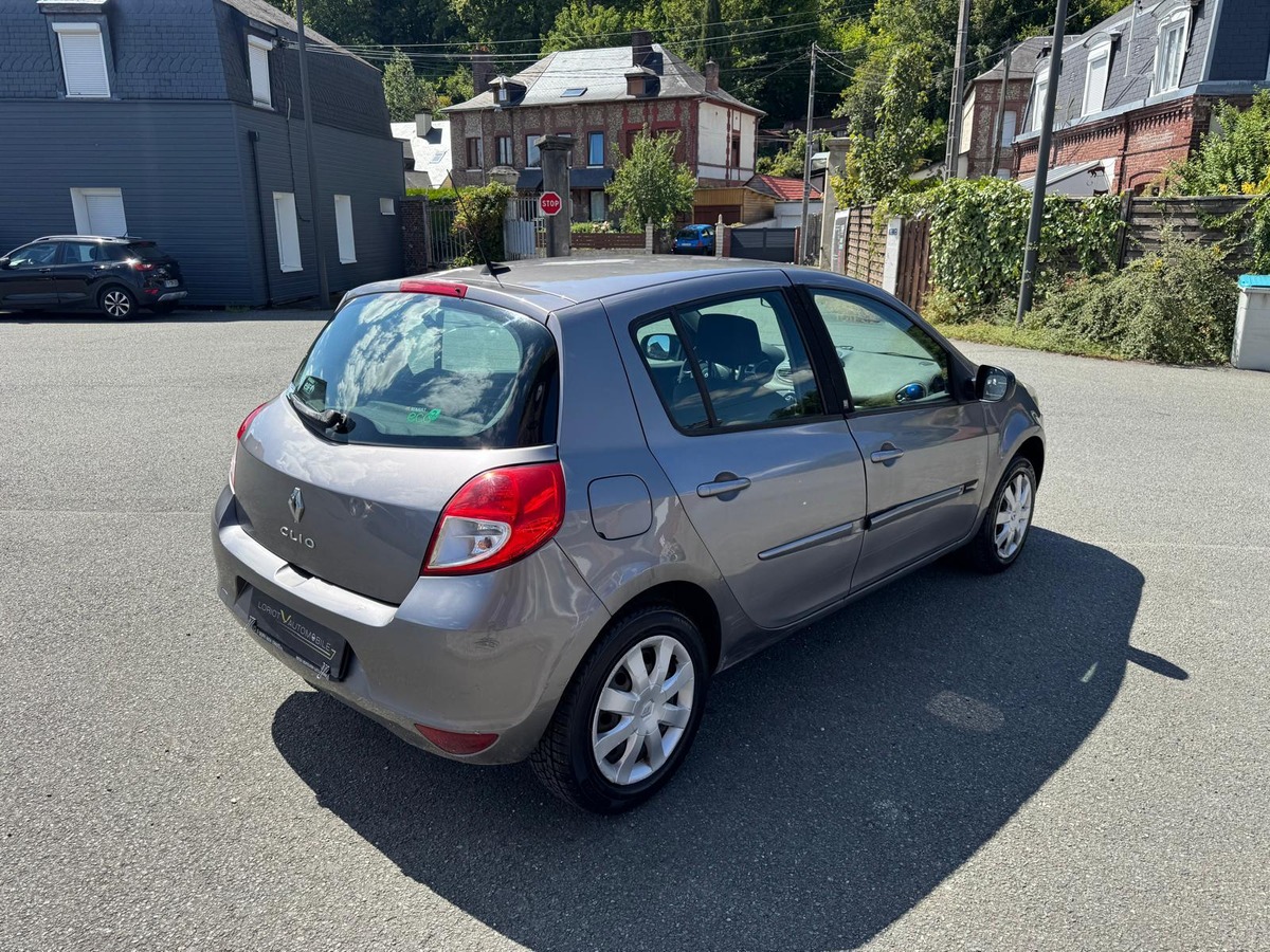 RENAULT Clio III 1.2 75ch 5portes Edition 20 ans - Garantie
