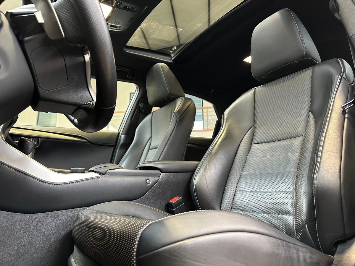 Lexus NX 300h 2.5 197 cv F SPORT Hybrid 4WD E-CVT 155 ch