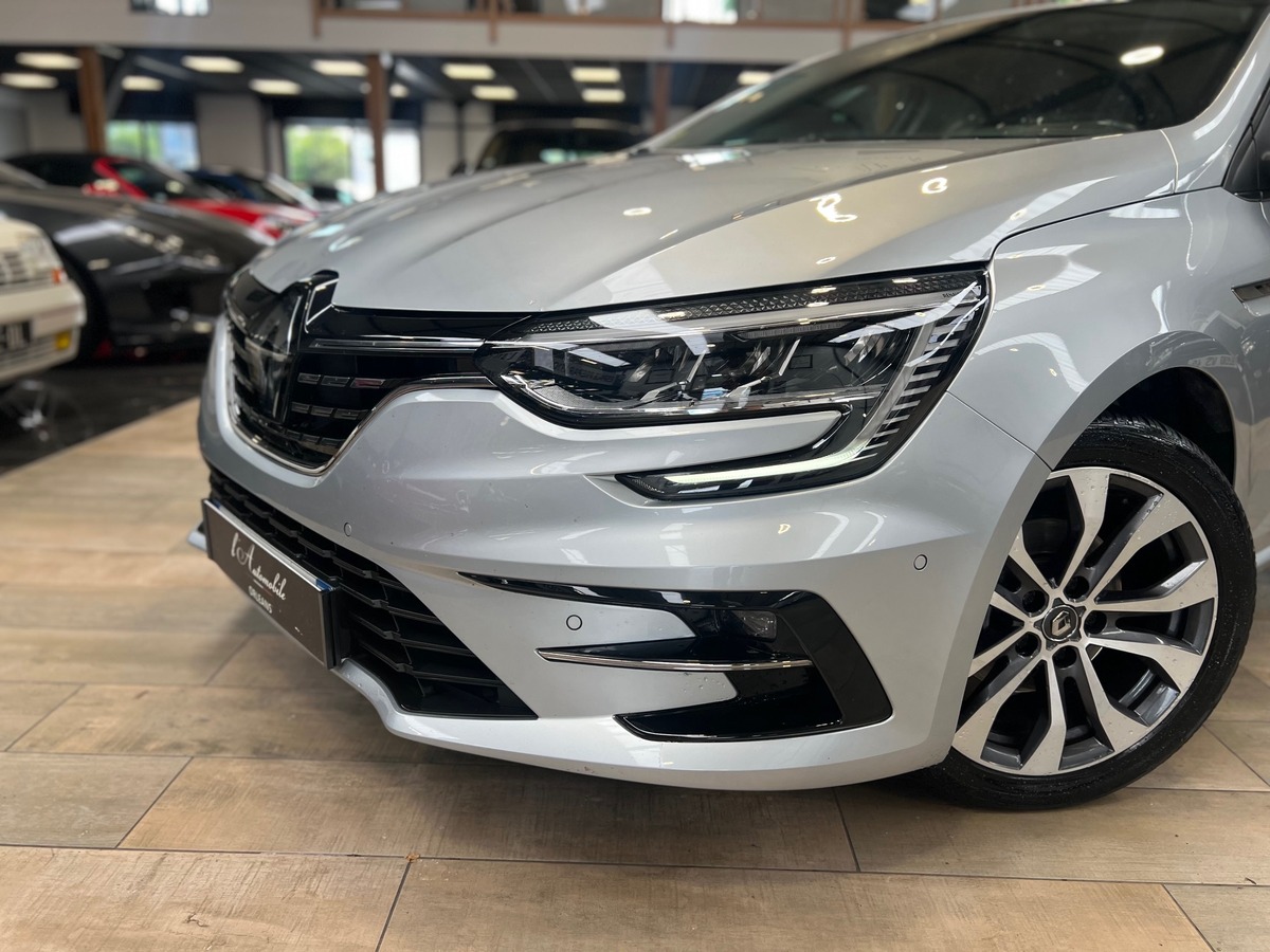 RENAULT Megane IV 1.5 BLUE DCI 115 INTENS /BOSE/HUD/