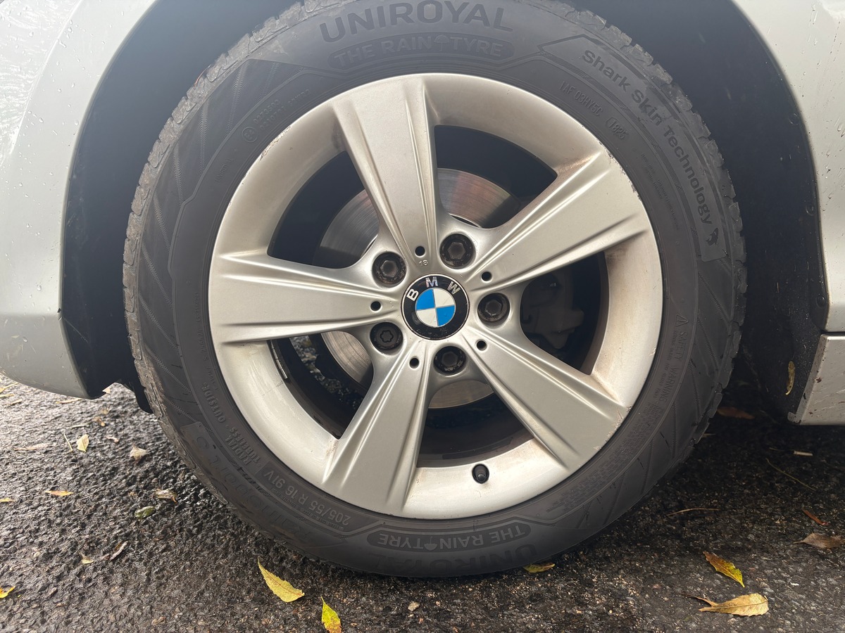 Bmw Série 1 118 d 143 ch - VERSION SPORT