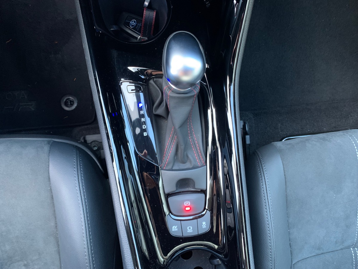 Toyota C-HR 122 ch | GR SPORT | Régulateur de vitesse adaptatif | Caméra de recul