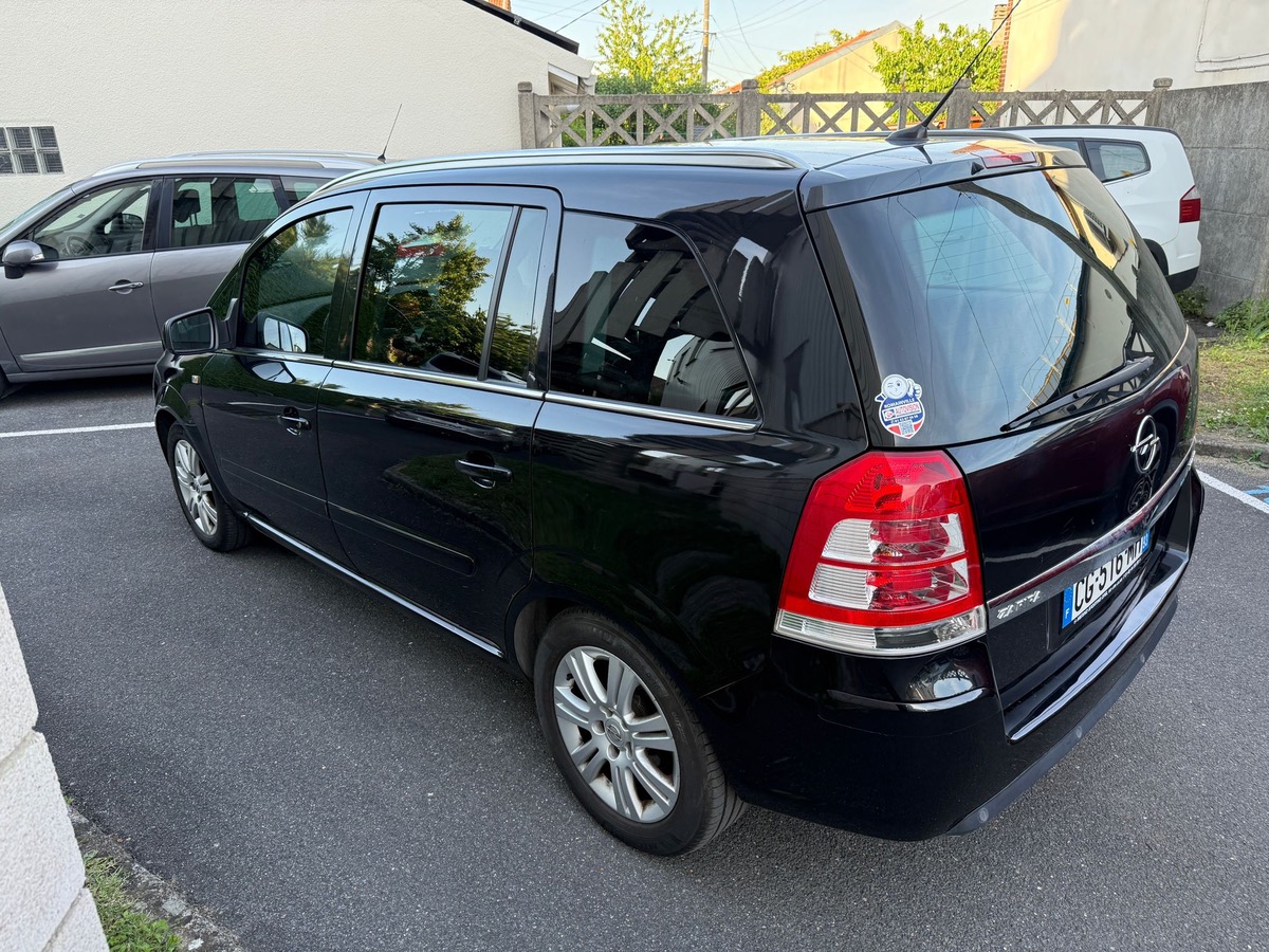 Opel Zafira 1.7 CDTI 125 CV Connect pack 7 place 1er main garantie 6 mois