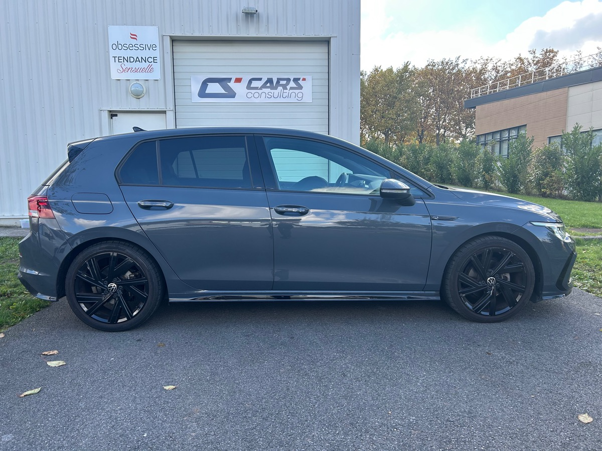 Volkswagen Golf 8 R line 1.5 eTSI 150 DSG7