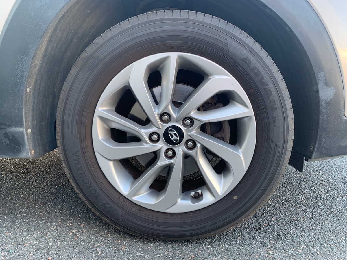 Hyundai Tucson 115 | Intuitive | 1.7 CRDI | 2WD | Régulateur vitesse | GPS | Attelage | Caméra recul