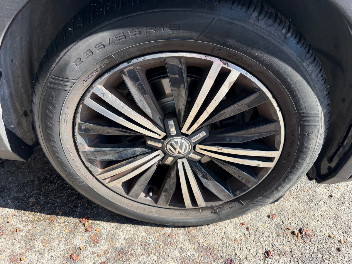 Volkswagen Tiguan 1.4 TSI 150 CV / Carat / Toit Ouvrant / Caméra /Virtual/  Voyant SOS