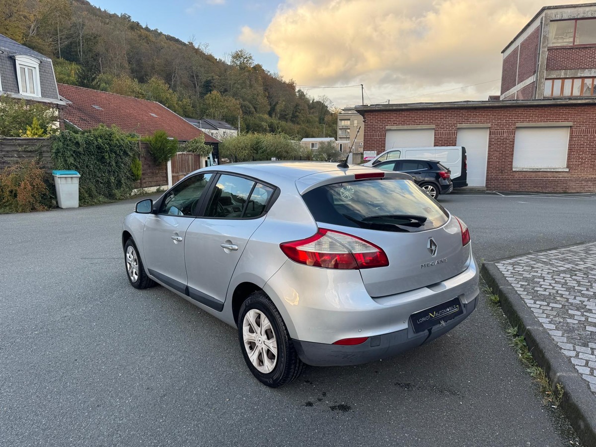 RENAULT Megane III 1.6 E85 (Flexfuel) 110cv Carminat Tom Tom  - Garantie