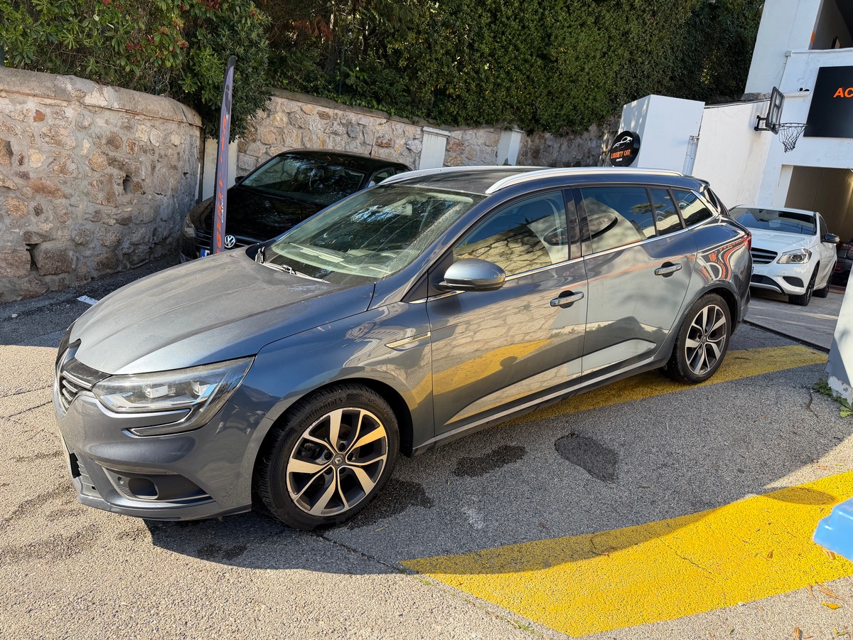 RENAULT Megane ESTATE TCE 130 CV / Intens / Grand écran / Caméra / KM Réel / Jantes