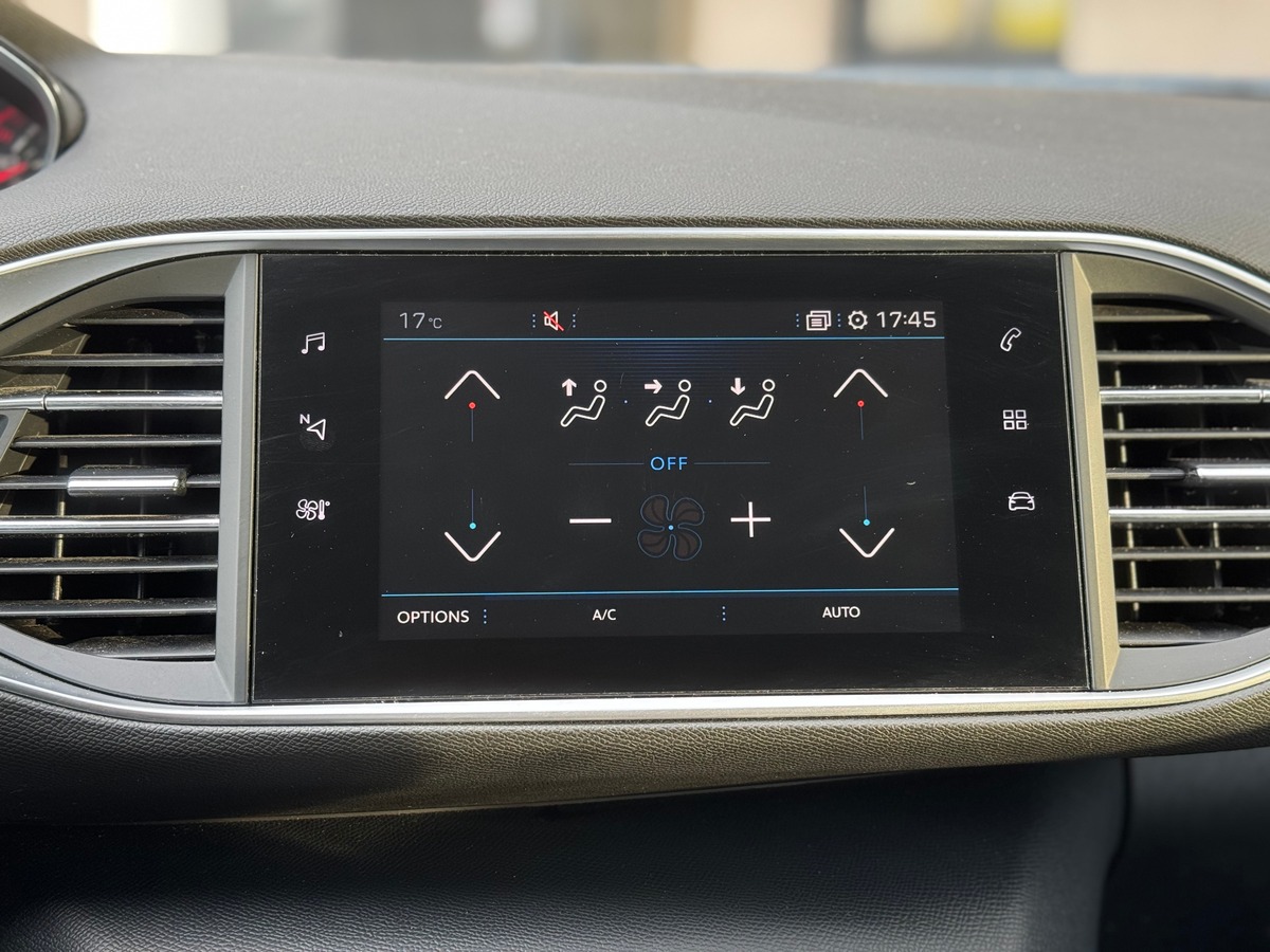Peugeot 308 Phase 2 130 ch EAT8 Allure Pack - Distribution faite - Full options