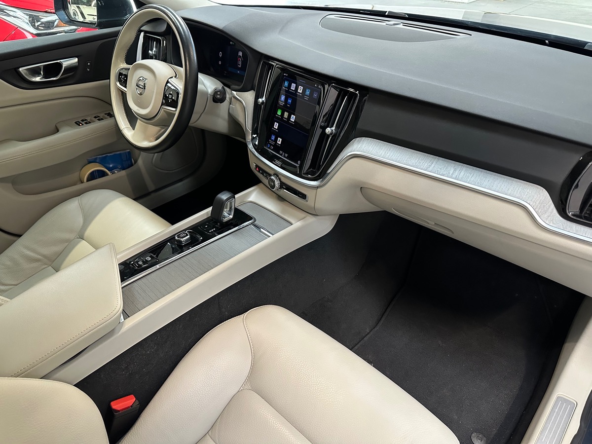 Volvo V60 II B4 197cv START GEARTRONIC 8 Entretient complet Volvo à jour