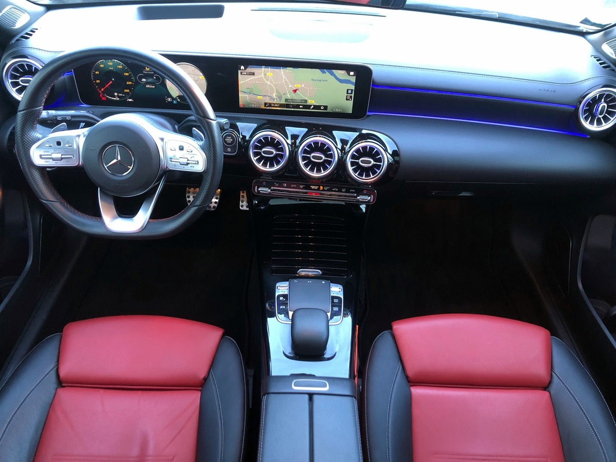 Mercedes-Benz Classe A 200 IV 163 AMG Line BVA 7G-DCT j
