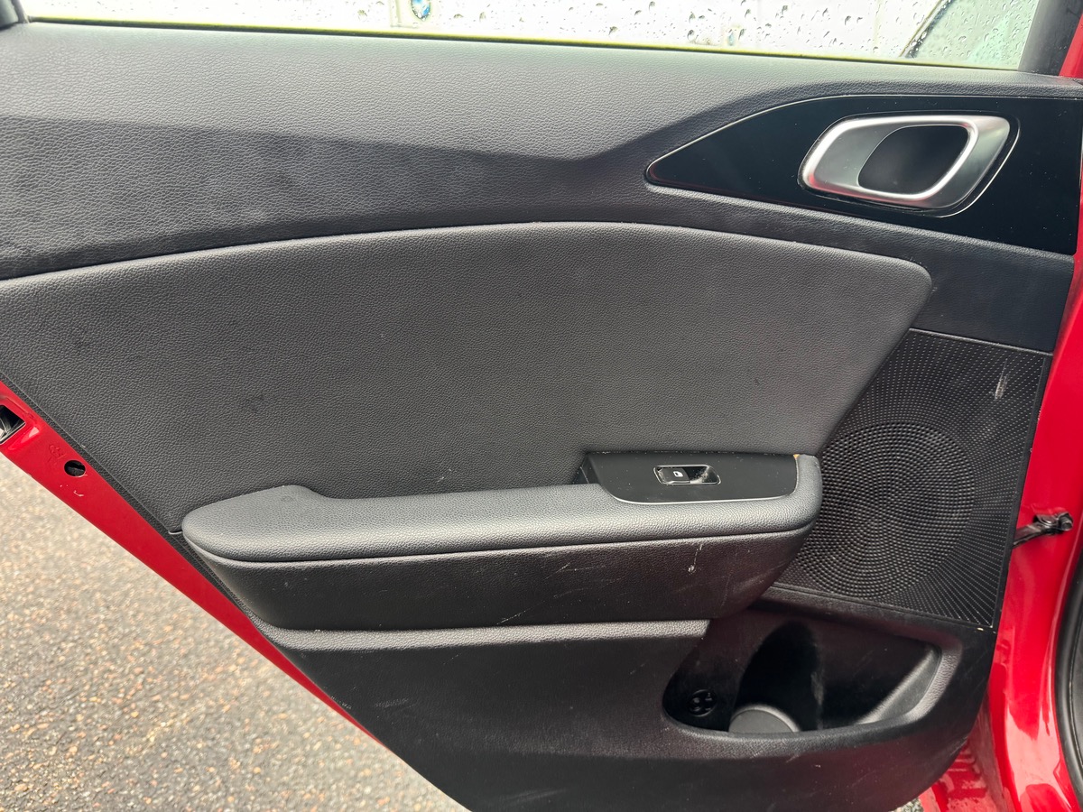 Kia Ceed 120 ch | ACTIVE | GPS | Caméra de recul | Climatisation automatique | Régulateur de vitesse