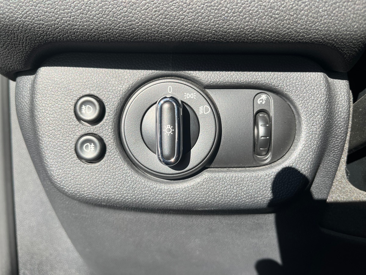 Mini Clubman ONE D 1.5 116ch, PACK CHILI, TOIT OUVRANT, SIEGES CHAUFFANT, RADAR DE RECUL, GPS