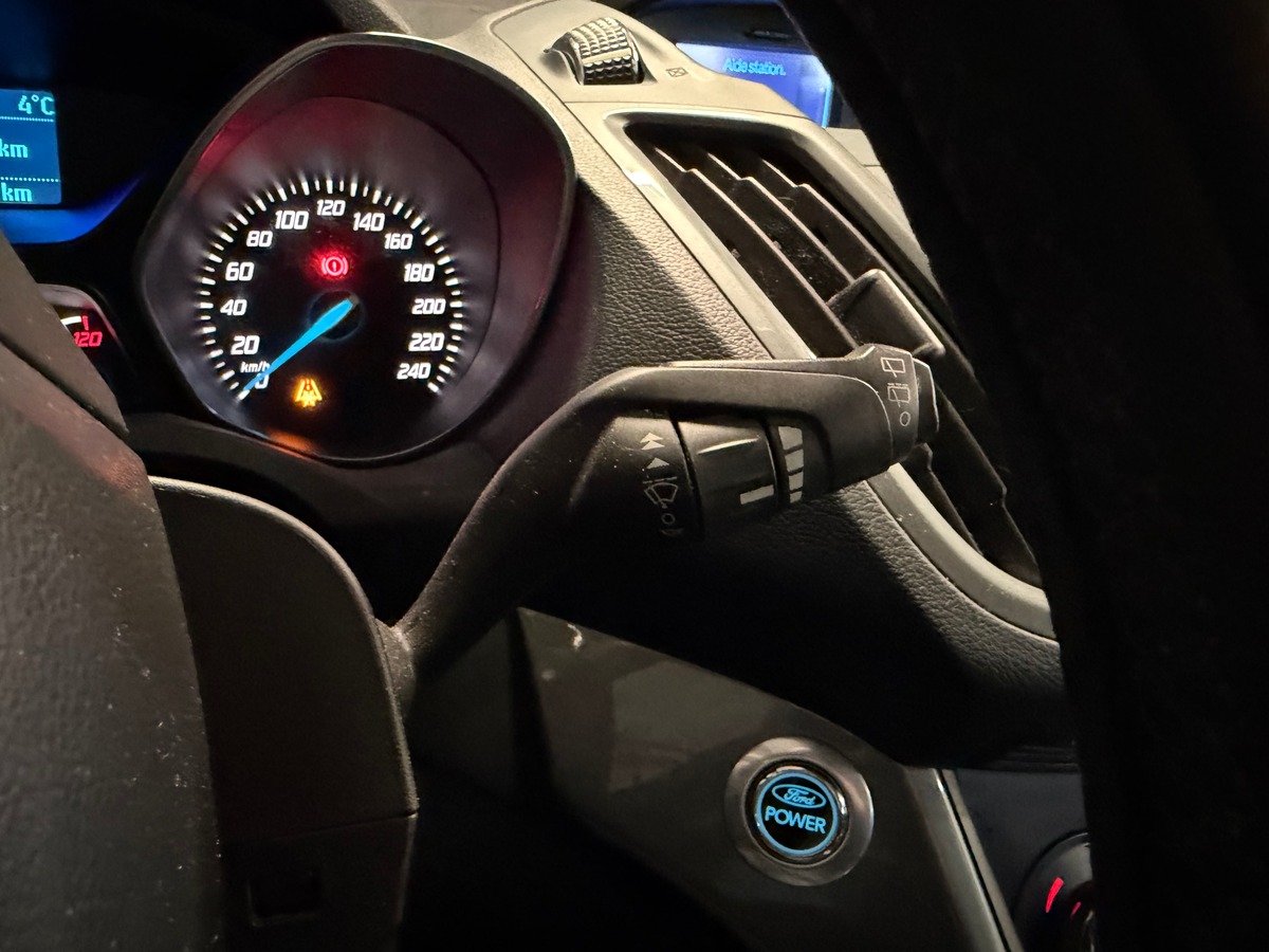 Ford C-max 2.0 tdci 140 Ch Titanium Kit Distribution Ok / Hayon Electrique