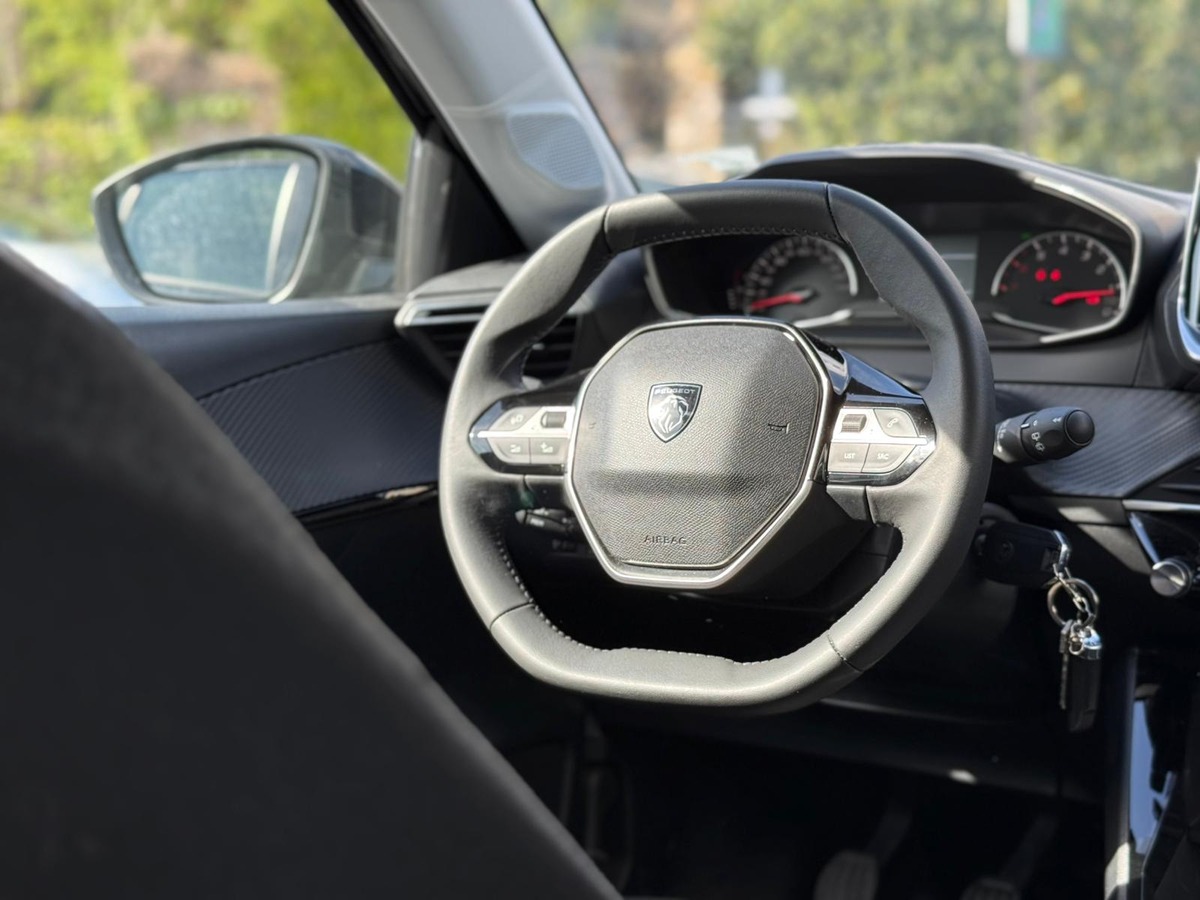 Peugeot 208 Active 75 cvs - Moteur à chaine
