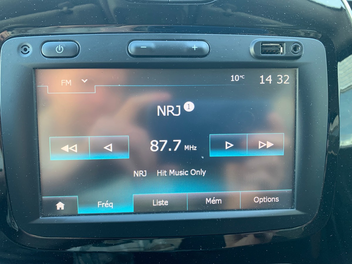 RENAULT Captur 120 ch | Intens | Régulateur vitesse | Radar stationnement arriére | GPS | Bluetooth