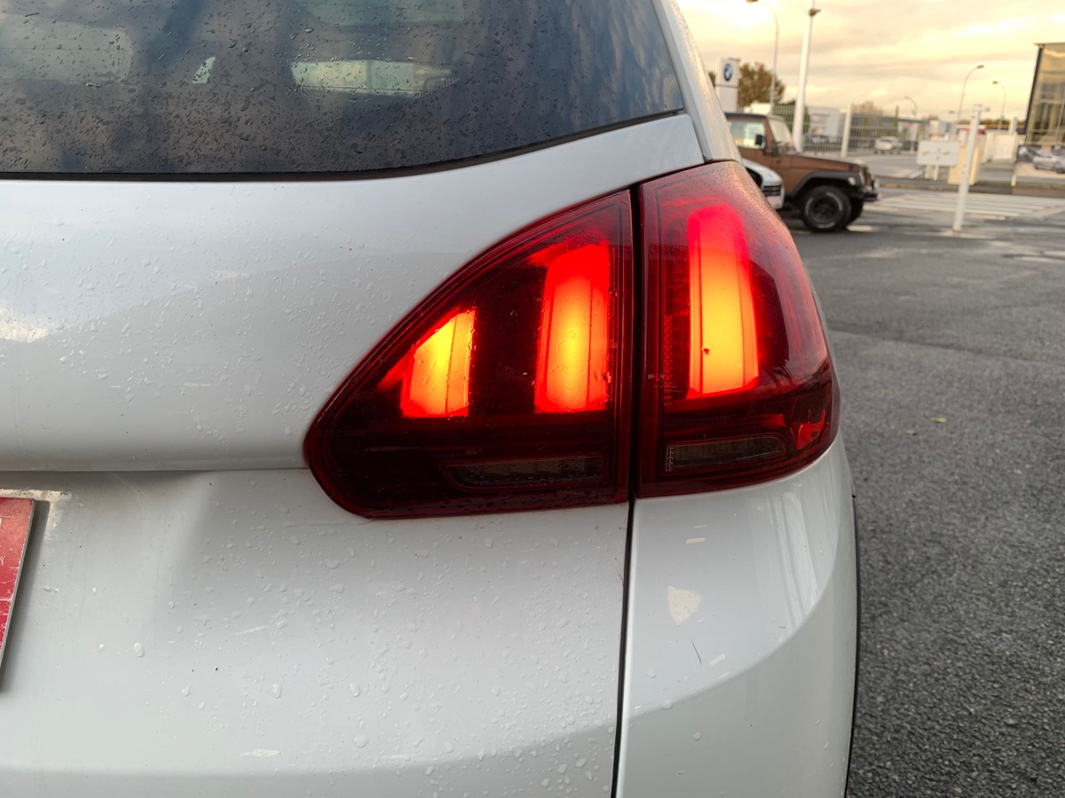 Peugeot 2008 120 ch | Crossway | Caméra de recul | Toit panoramique | GPS | Grip control