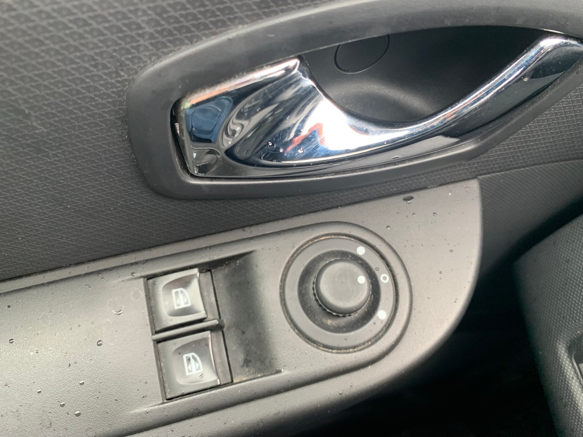 RENAULT Clio IV 75 ch | Régulateur de vitesse | Bluetooth | Kit de distribution changé chez RENAULT