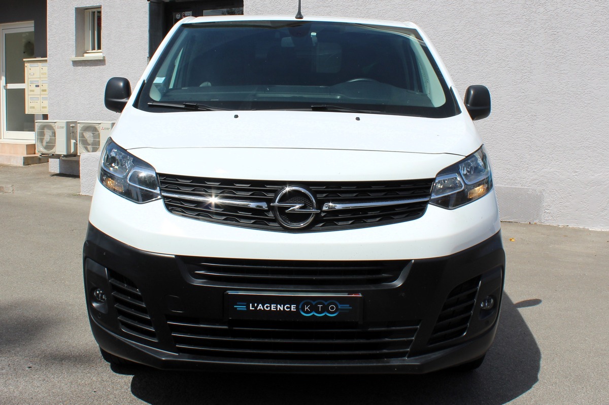 Opel Vivaro Cargo M 2.0 CDTI 150 ch FOURGON L1H1 3 PLACES + RANGEMENTS + CARPLAY + ATTELAGE