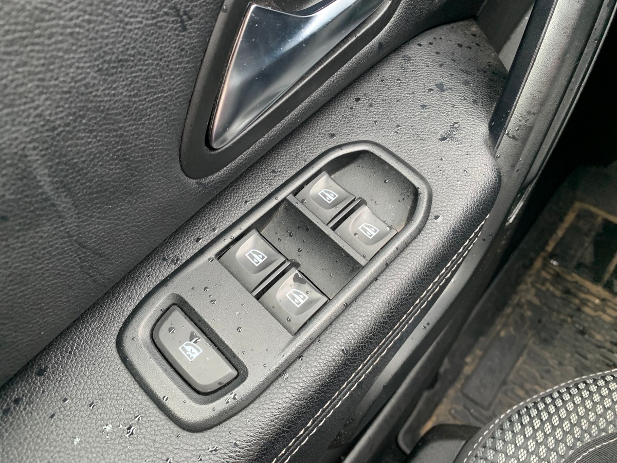 Dacia Duster 130 ch | Techroad | GPS | Régulateur de vitesse | Caméra de recul | Roue de secours