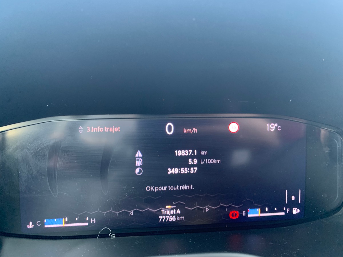 Jeep Compass 130 | (2) 1.6 MJET | Night Eagle | Attelage | GPS | Régulateur vitesse | Apple car Play