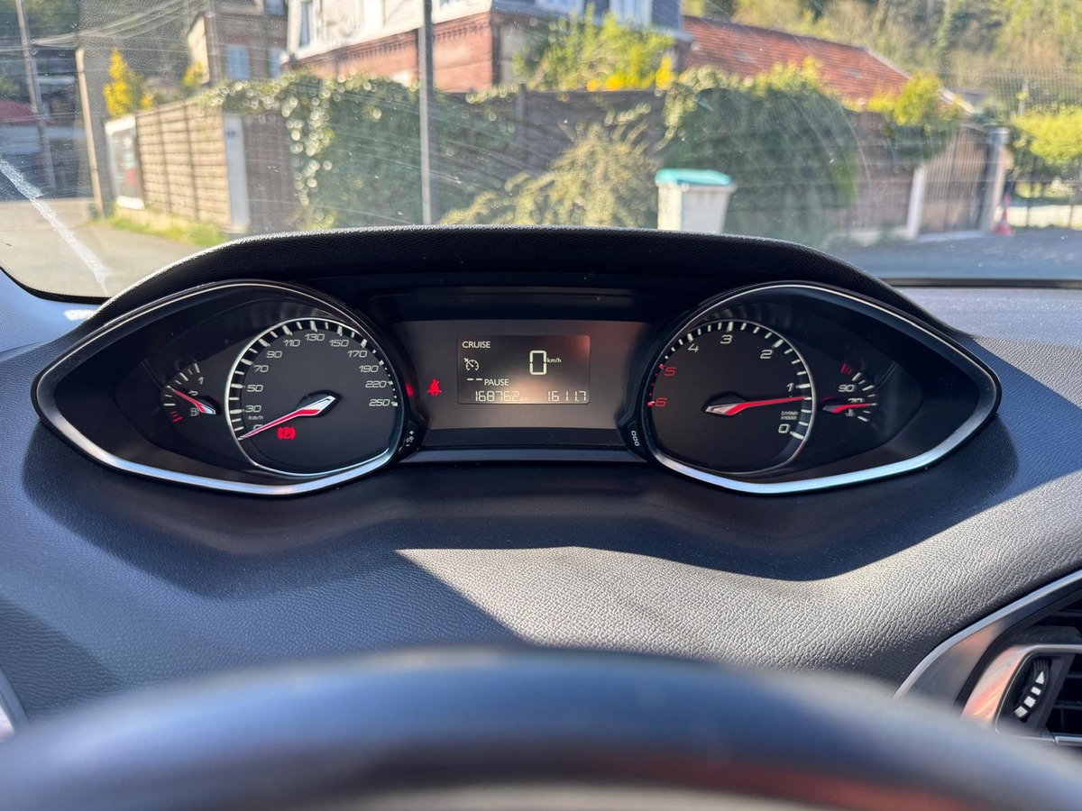 Peugeot 308 1.6 Blue-Hdi 120cv Allure - Garantie - première Main