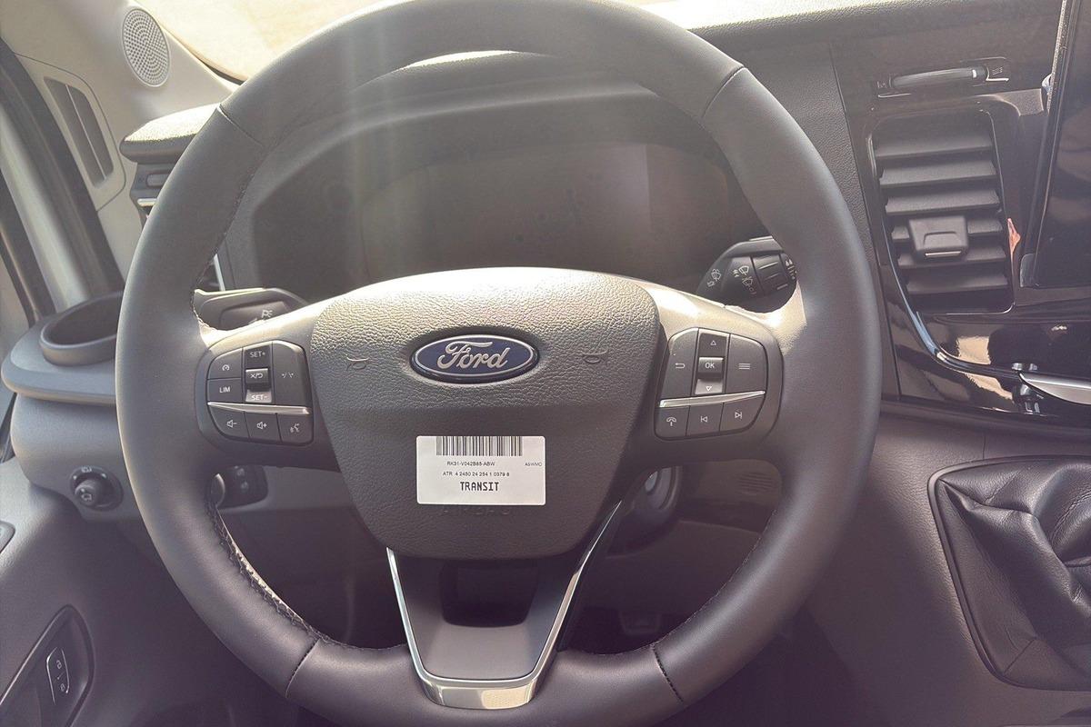 Ford TRANSIT Transit Fourgon T350 L3H2 2.0 ECOBLUE 130 S S TREND ( cles en mains )